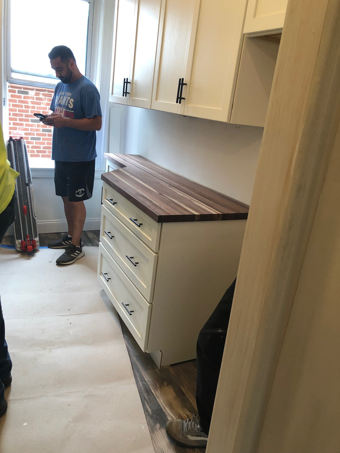 Custom Walnut Butcher Block Countertop – Edge Grain